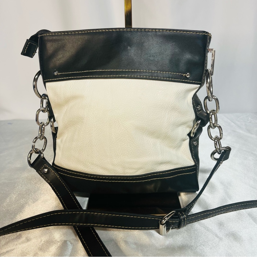 Chaps Black and Cream Crossbody Bag - Picture 4 of 12